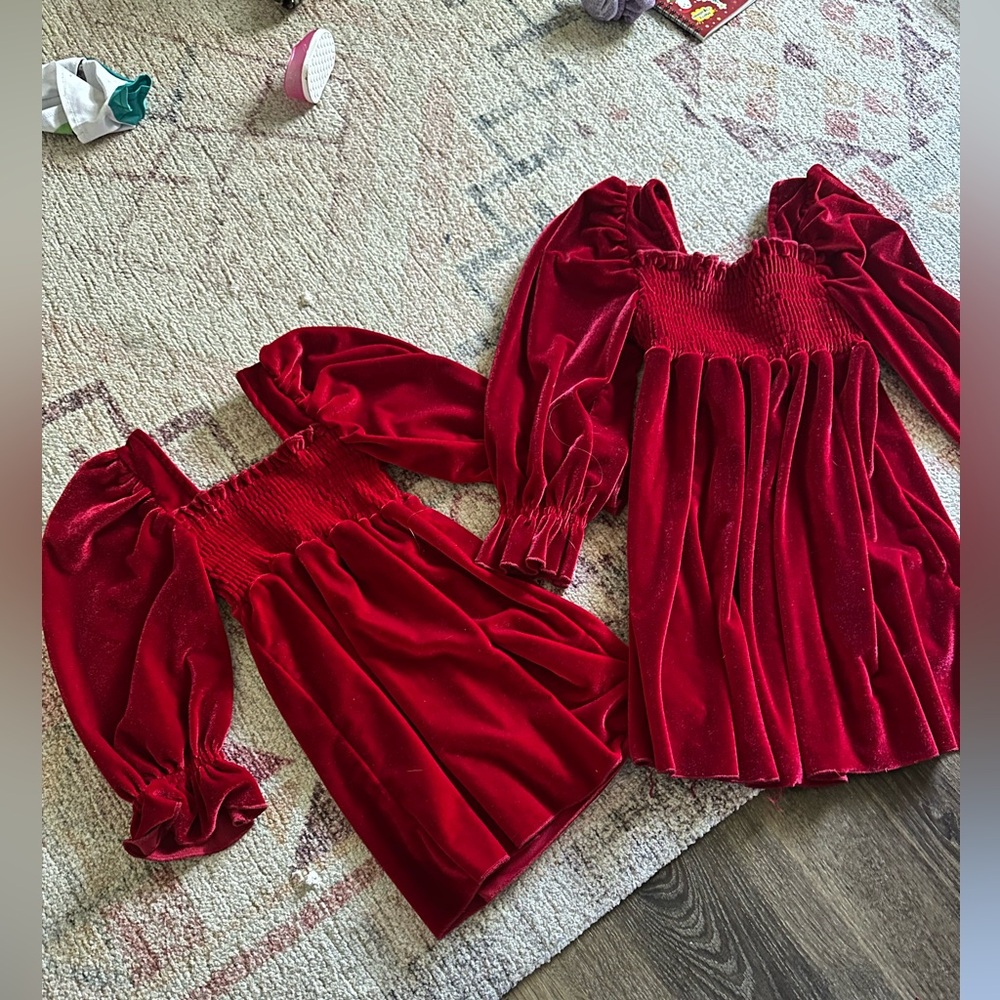 Matching Dresses-Elegant Red Velvet Kids Formal Dress
